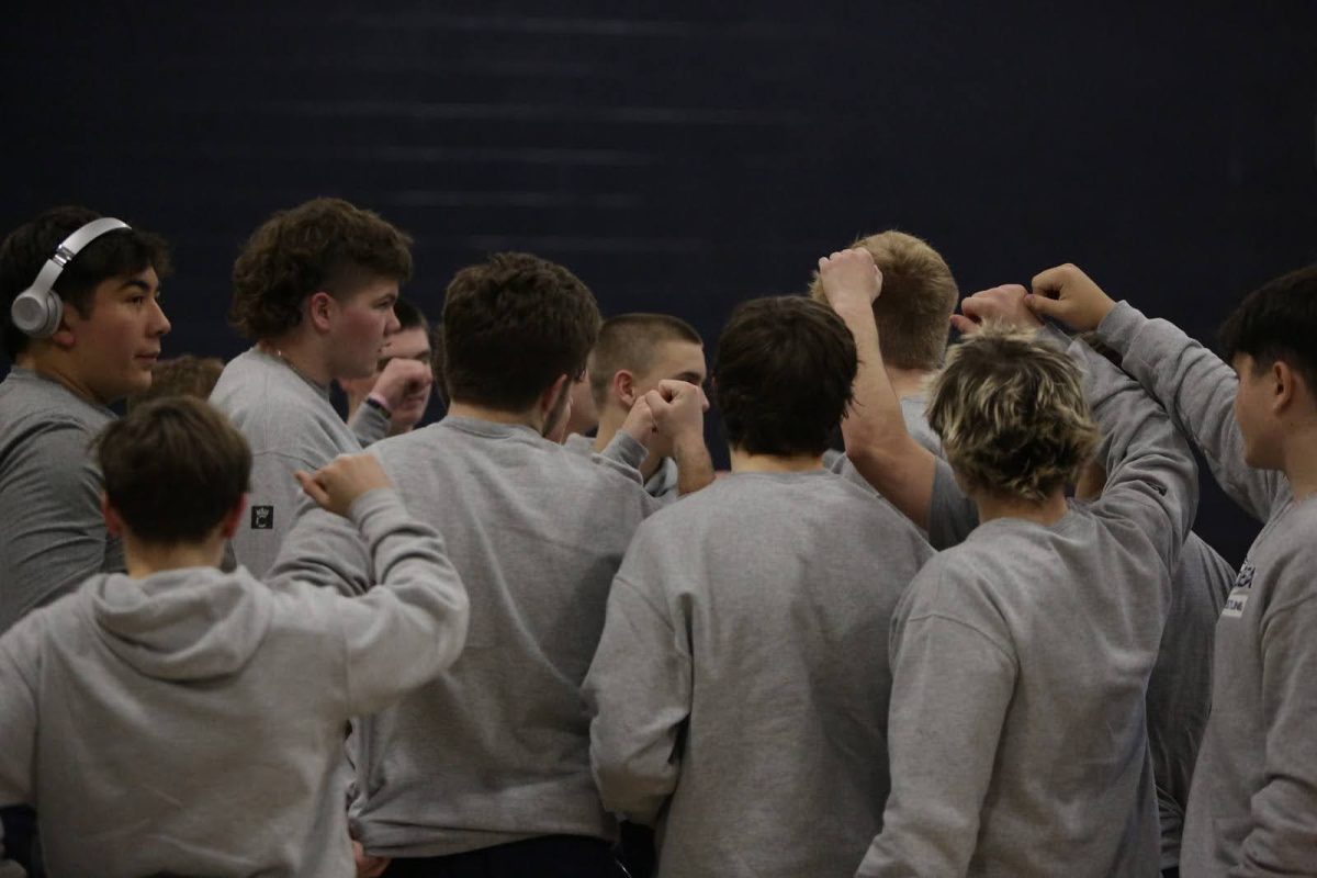 CHS Wrestling Team Overcomes Lack of Senior Bodies